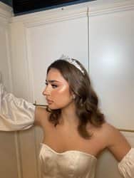 כתר דגם ניב-מעוצב באבני זרקון